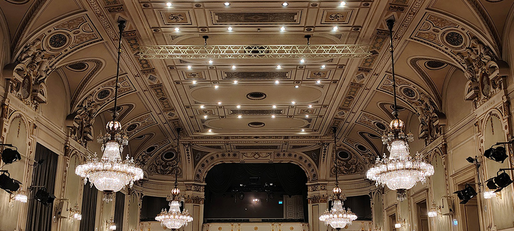 Austria’s Stefaniensaal Upgrades to Advanced Elation FUZE PENDANT Lighting System